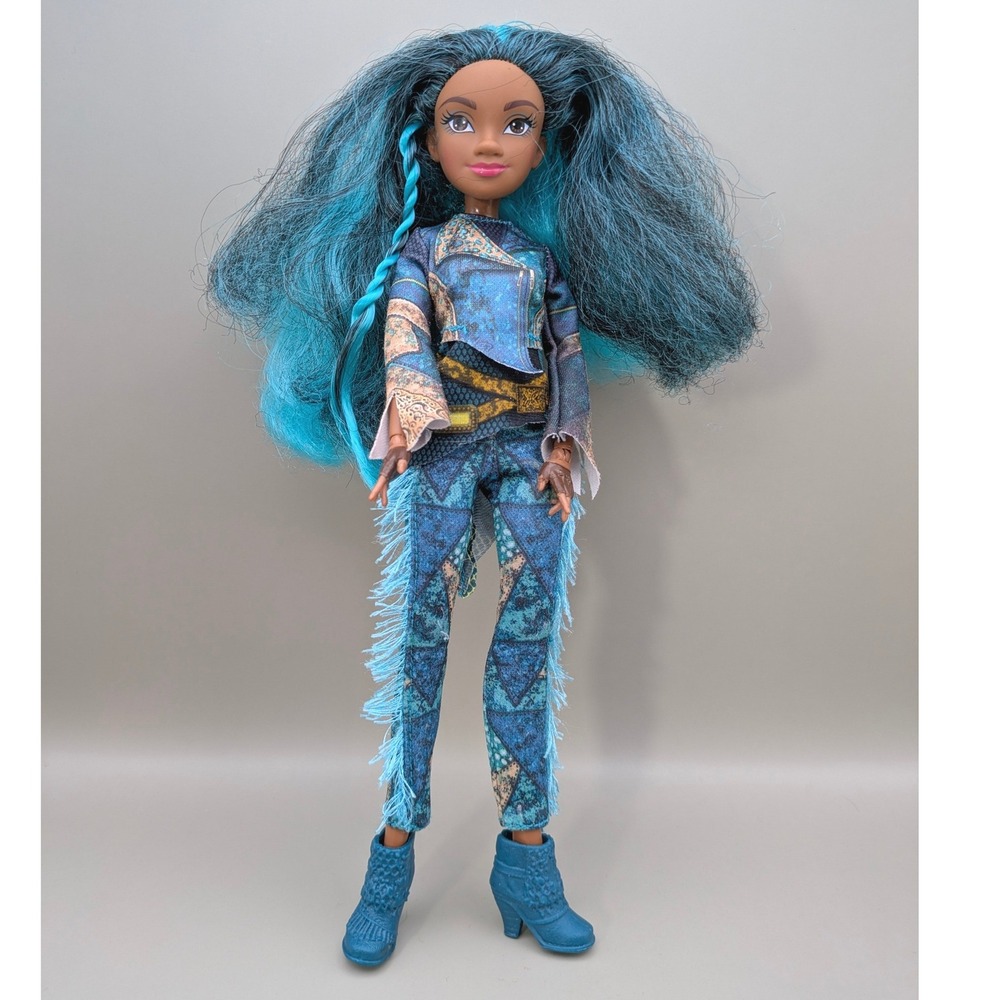 Disney Descendants 3 Signature Uma 2014 Doll - Full Outfit